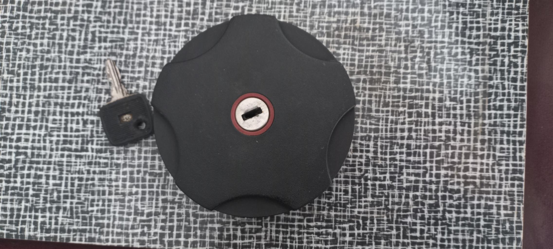 GOLF 1 CADDY FUEL CAP - Private Seller