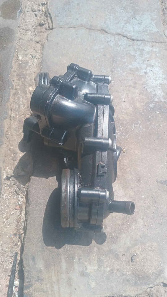 CR Coolant Thermostat Housing 3.0TDI STD Replacement For VW Amarok Touareg AUDI A4 B9 A5 - Private Seller