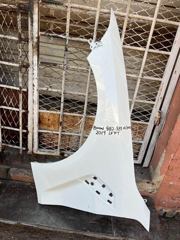 BMW G82,G83 fender 2019 - Private Seller BMW G82,G83 fender 2019 - Private Seller