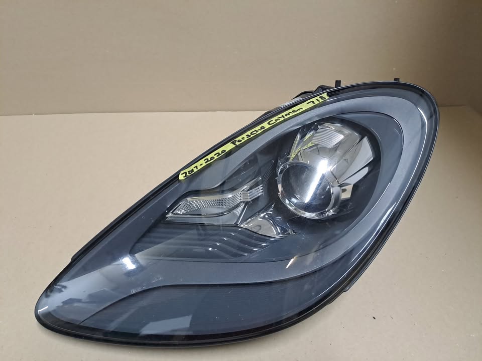 Porsche Cayenne 718 LHS LED Xenon Headlight (2017 - 2020) - Private Seller