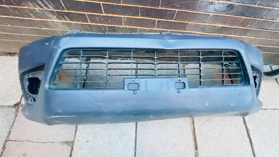 TOYOTA HILUX BUMPER 2016 - Private Seller TOYOTA HILUX BUMPER 2016 - Private Seller