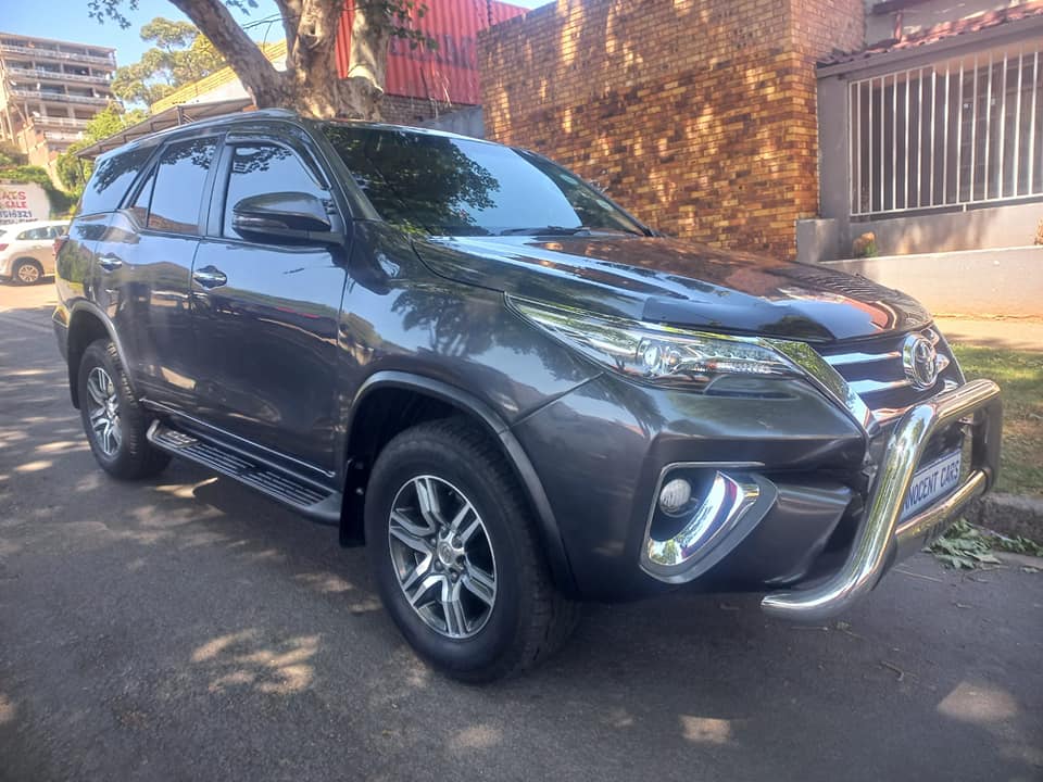 2020 TOYOTA FORTUNER 2.4GD6 DIESEL, AUTOMATIC, GREY COLOR, MILEAGE 92000KMS, . LEATHER