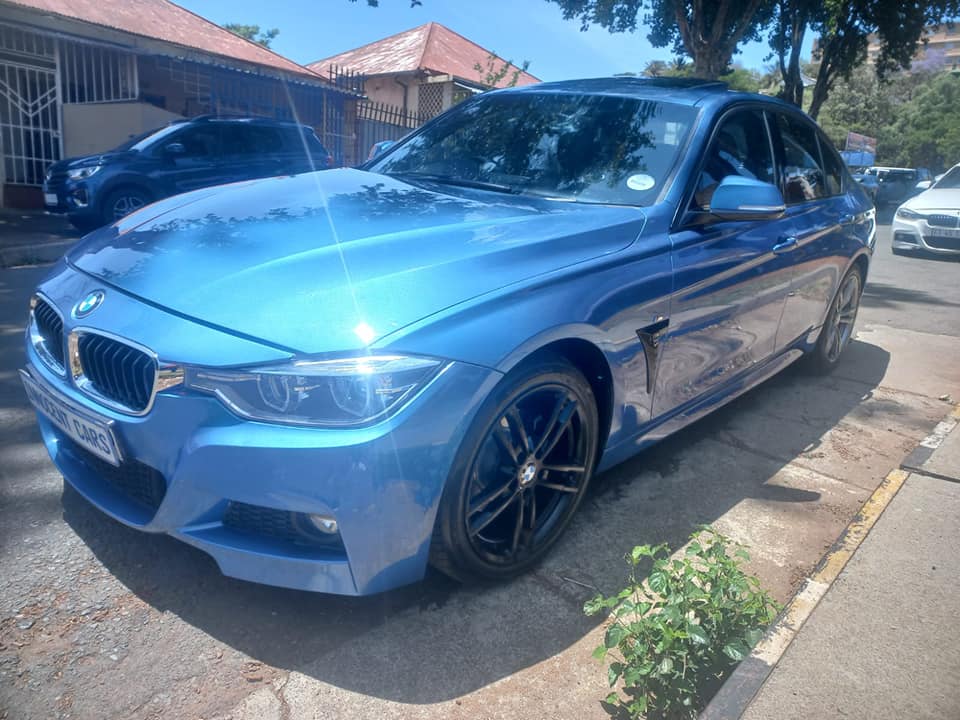 2019 BMW M-SPORT 318i PETROL, AUTOMATIC, BLUE COLOR, MILEAGE 118000KMS. SERVICE BOOK.