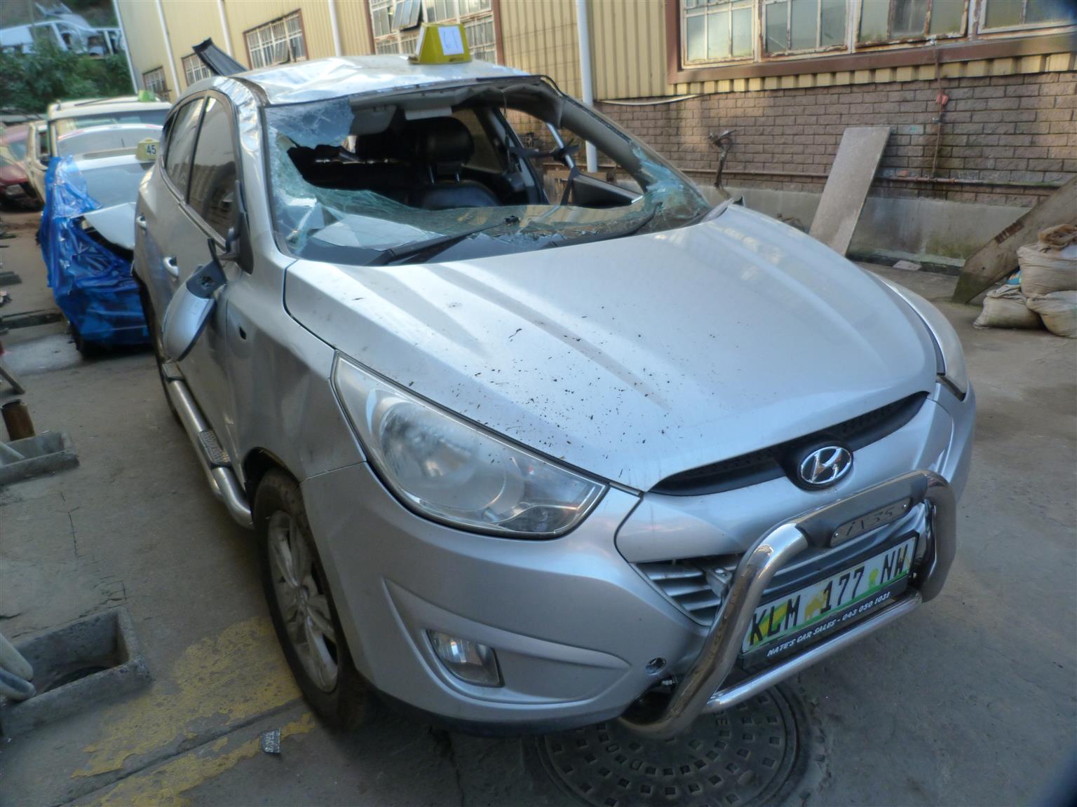 Hyundai IX354 2.0 Petrol Manual - 2011 - Private Seller Hyundai IX354 2.0 Petrol Manual - 2011 - Private Seller