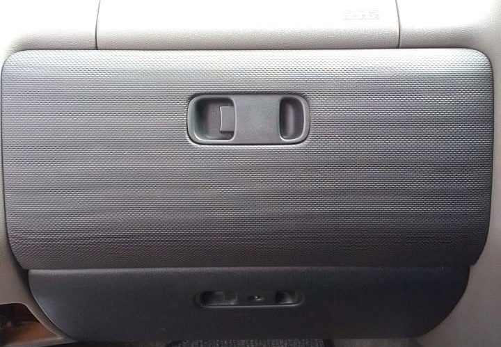 Used Mitsubishi Pajero Gen 3 Cubbyhole for sale - Private Seller Used Mitsubishi Pajero Gen 3 Cubbyhole for sale - Private Seller