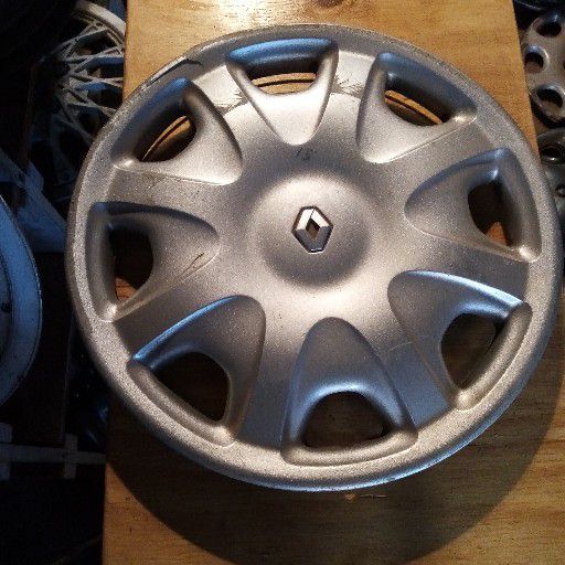 Renault, wheel cap - Private Seller Renault, wheel cap - Private Seller