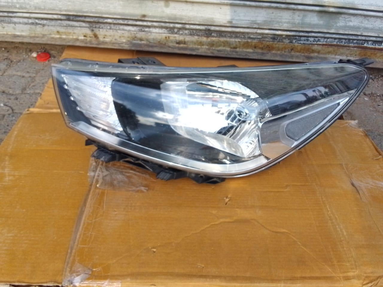(2017-2020) KIA RIO LHS NORMAL HEADGLIHT FOR SALE - Private Seller (2017-2020) KIA RIO LHS NORMAL HEADGLIHT FOR SALE - Private Seller