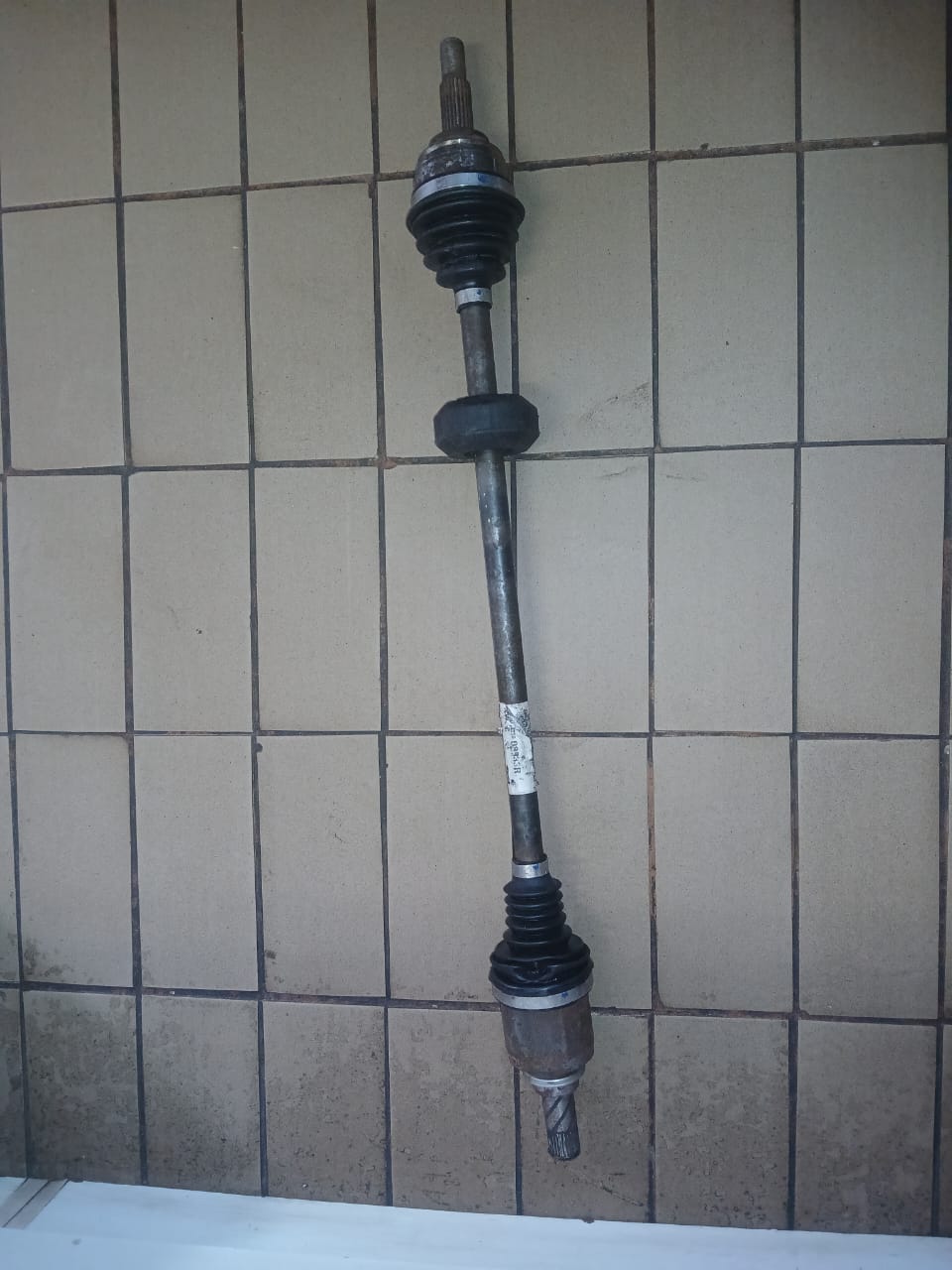2017 NISSAN NP200 DRIVE SHAFT FOR SALE IN A GOOD CONDITION - Private Seller 2017 NISSAN NP200 DRIVE SHAFT FOR SALE IN A GOOD CONDITION - Private Seller