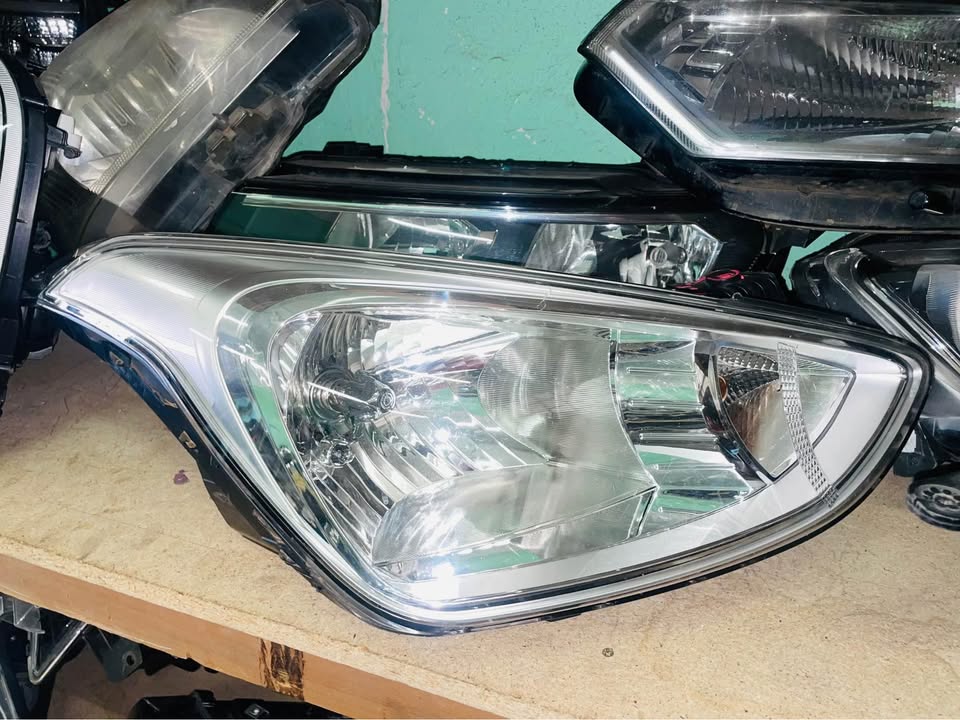 Hyundai i10 Grand headlight 2016 - Private Seller Hyundai i10 Grand headlight 2016 - Private Seller