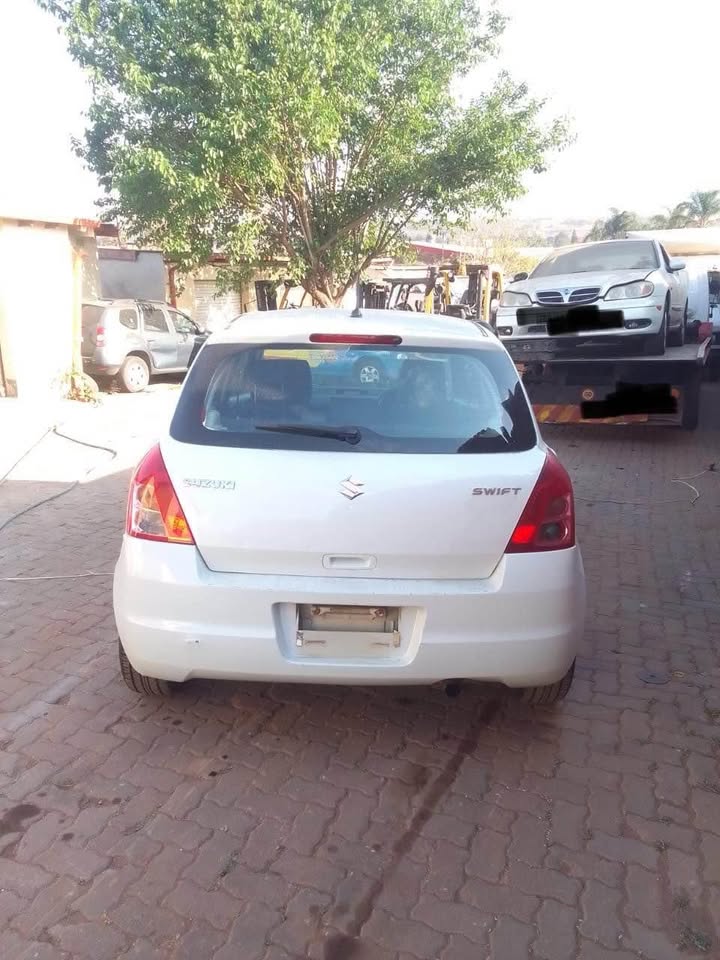 SUZUKI SWIFT FOR SPARES - Private Seller SUZUKI SWIFT FOR SPARES - Private Seller