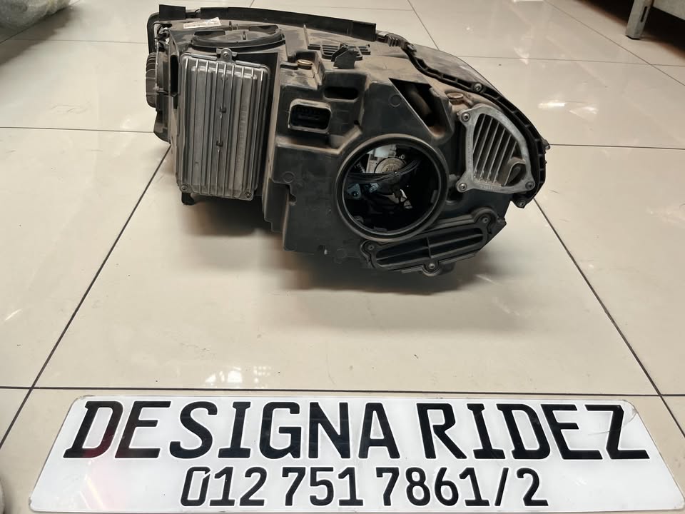 BMW F15 X5 ADAPTIVE LED (RIGHT) HEADLIGHT AVAILABLE. - Private Seller BMW F15 X5 ADAPTIVE LED (RIGHT) HEADLIGHT AVAILABLE. - Private Seller