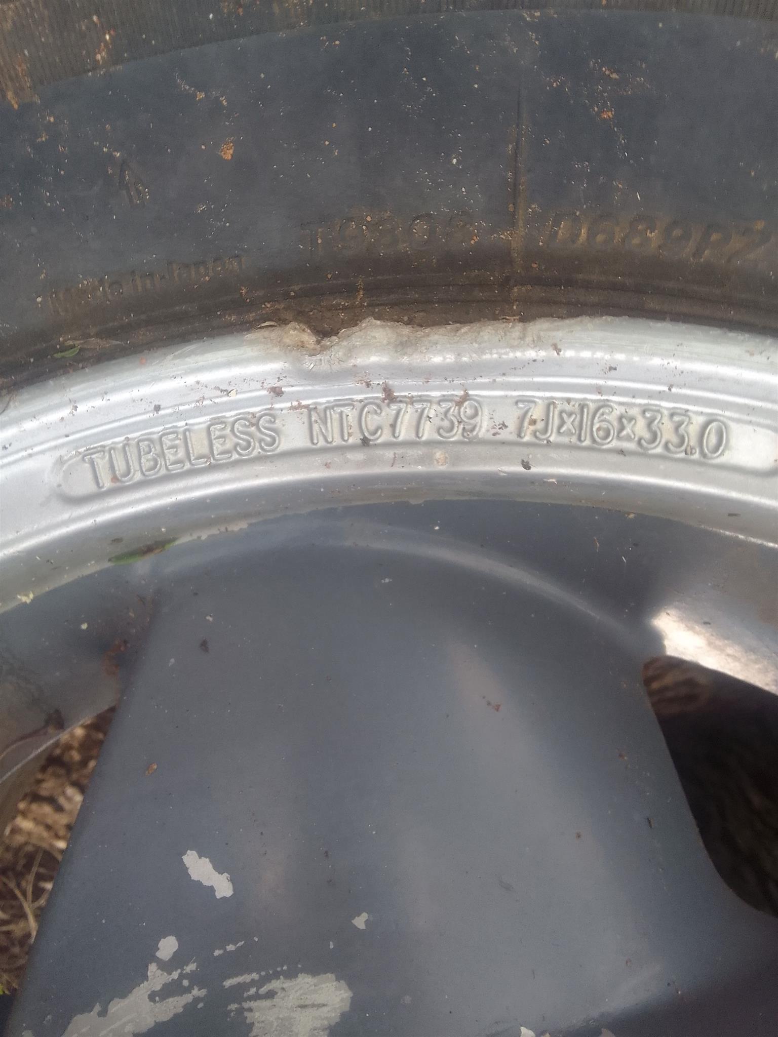 Landrover rims - Private Seller
