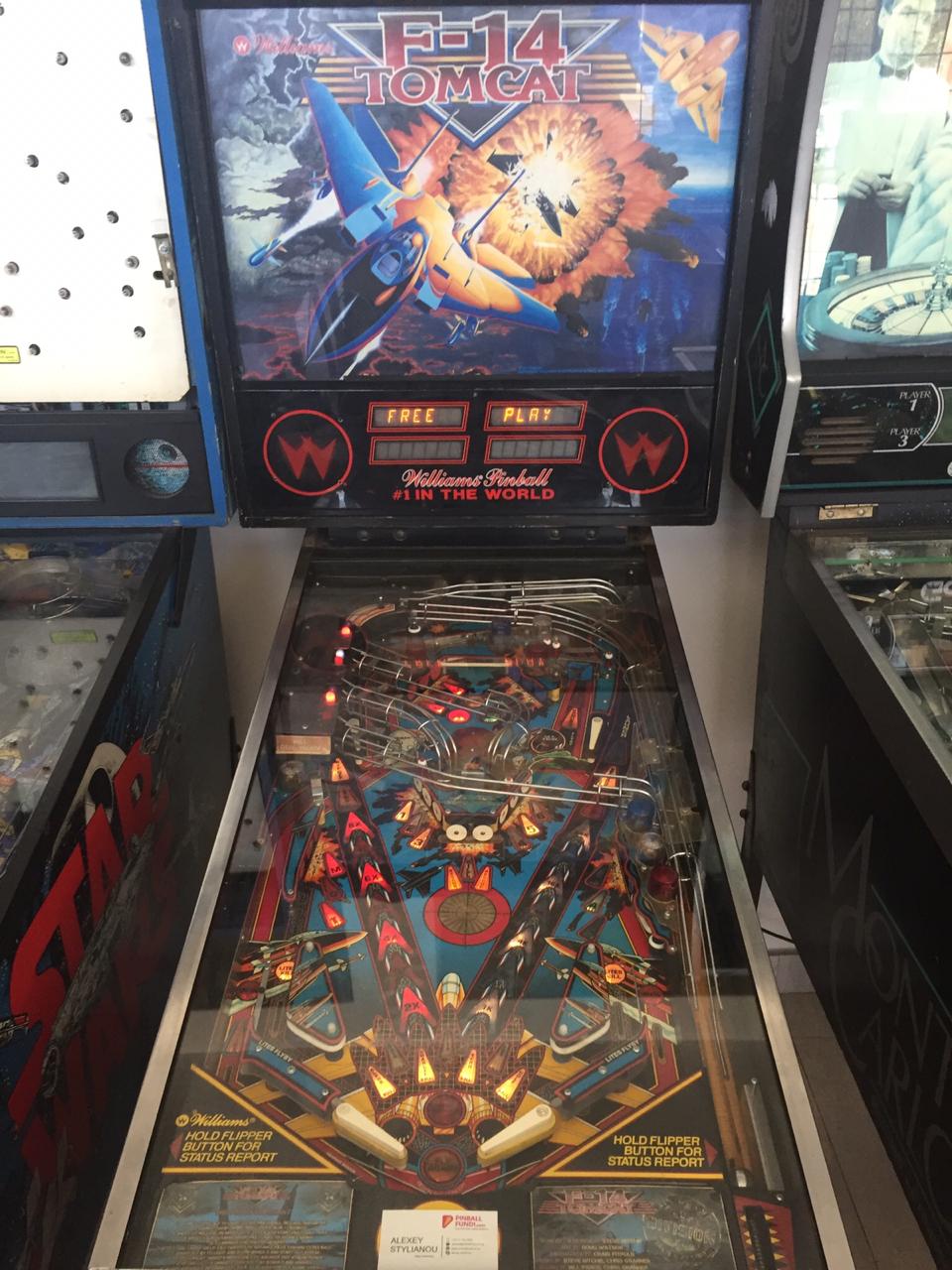 looking to buy a pinball machine