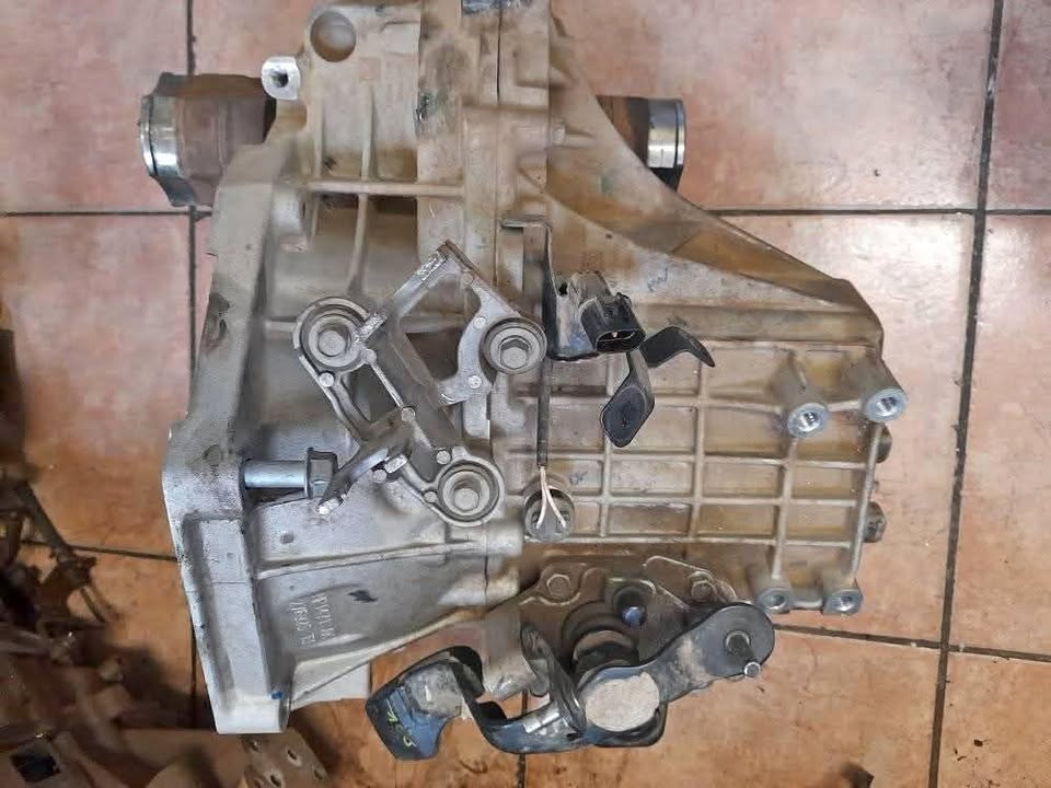 HYUNDAI i20 GEARBOX - Private Seller HYUNDAI i20 GEARBOX - Private Seller