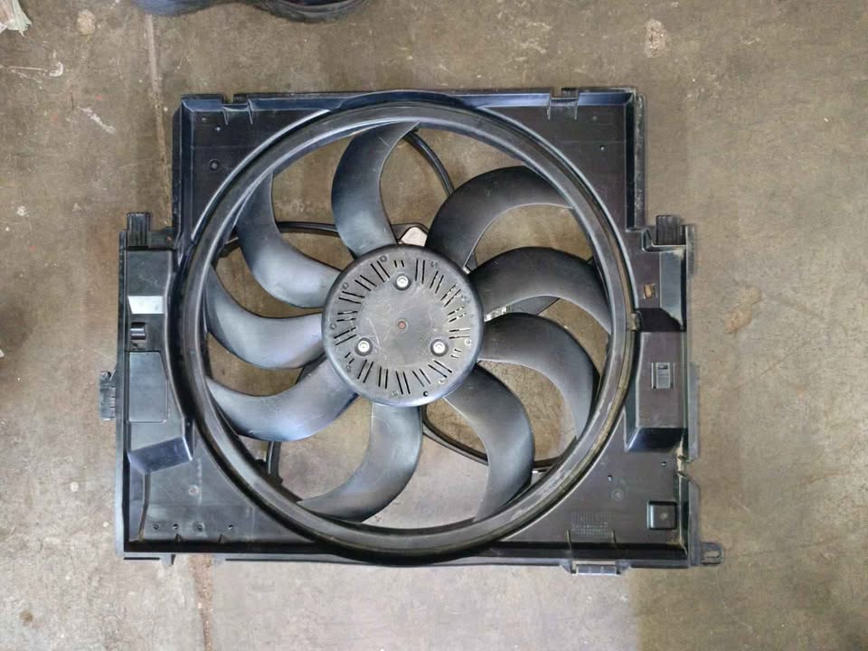BMW F20/F30 RADIATOR FAN - Private Seller BMW F20/F30 RADIATOR FAN - Private Seller