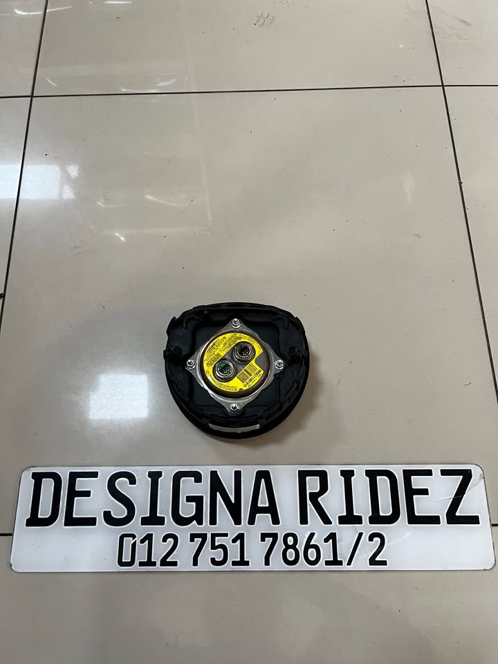 BMW M-SPORT STEERING AIRBAG, COMPATIBLE WITH E8X/E9X/E89/E84 M-SPORT STEERING AVAILABLE. - Private Seller BMW M-SPORT STEERING AIRBAG, COMPATIBLE WITH E8X/E9X/E89/E84 M-SPORT STEERING AVAILABLE. - Private Seller