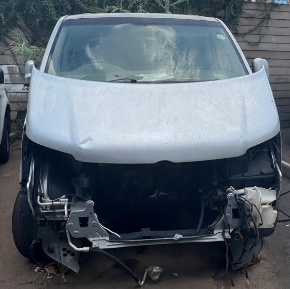 VW T5 2.5tdi 2008/2009 stripping for spares!!!