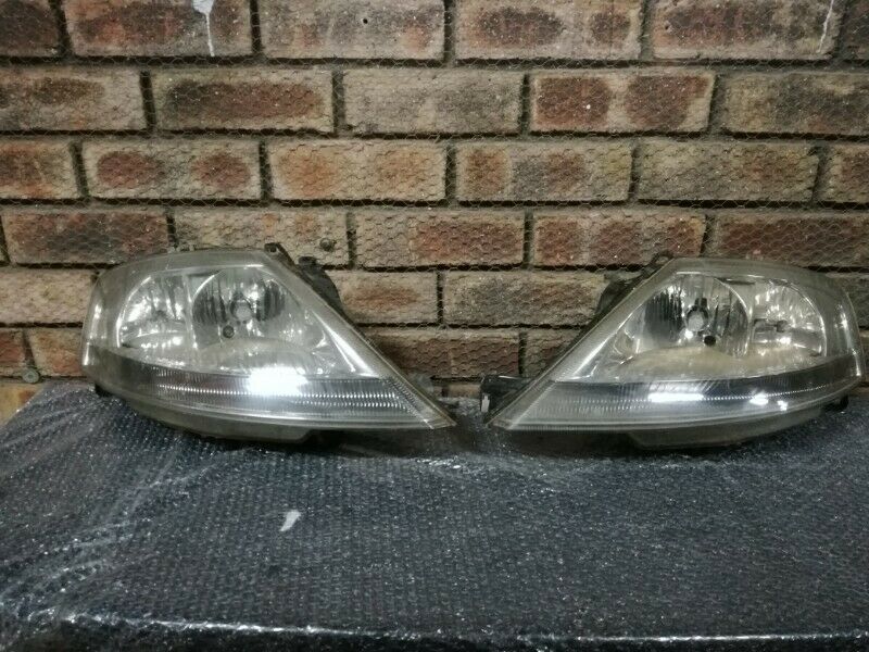 Citroen C3 Headlights - Private Seller Citroen C3 Headlights - Private Seller