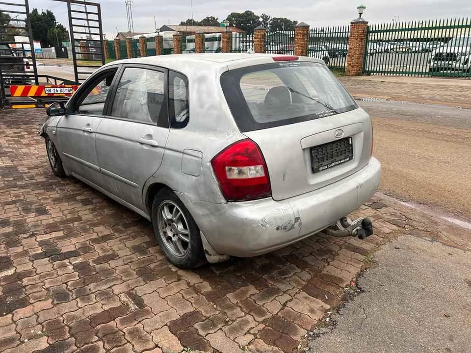 2005 Kia Rio stripping for parts @ circle 7 used parts - Private Seller 2005 Kia Rio stripping for parts @ circle 7 used parts - Private Seller