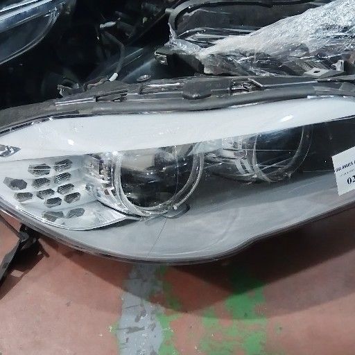 BMW F10 headlight - Private Seller