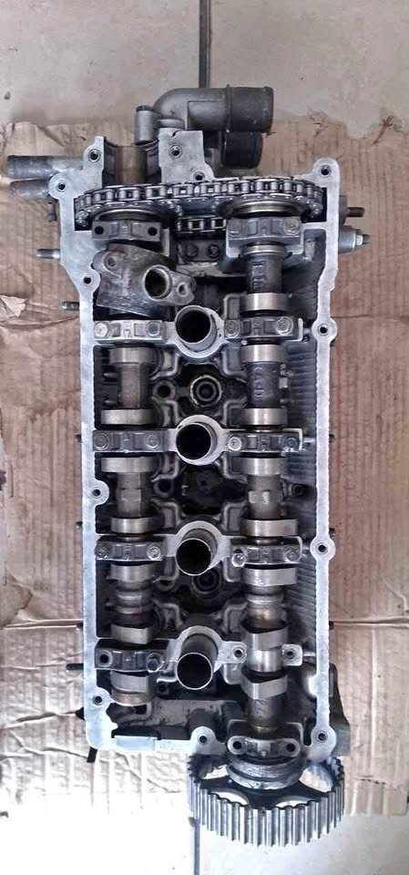 Hyundai Getz g4ee cylinder head Hyundai Getz g4ee cylinder head