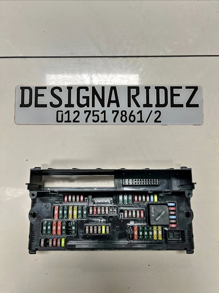 BMW F10 535i N55 FUSE BOX AVAILABLE. - Private Seller BMW F10 535i N55 FUSE BOX AVAILABLE. - Private Seller