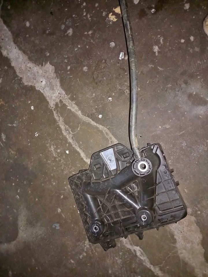 Vw polo vivo battery sitting