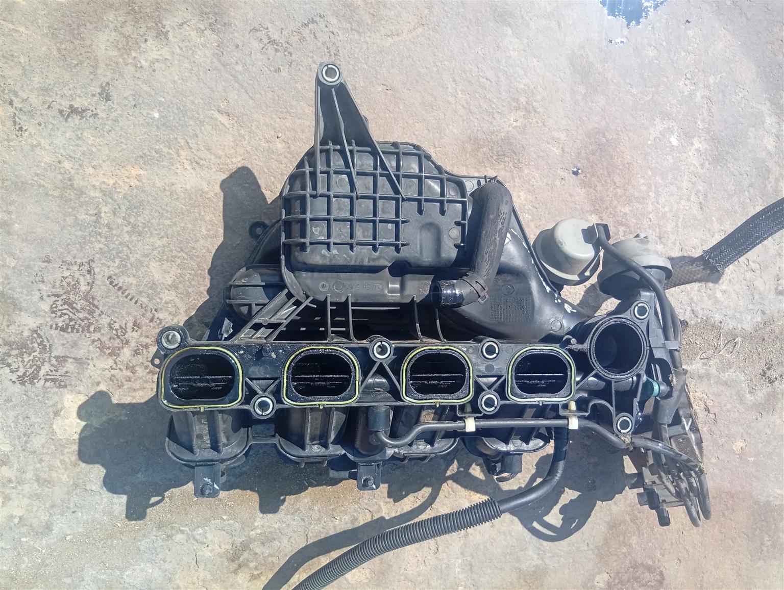 Ford focus Volvo C30 1.8 intake manifold - Private Seller