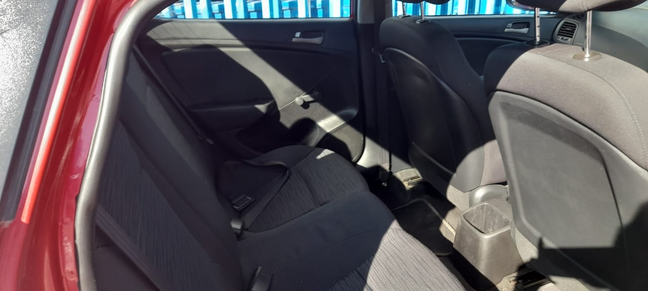 2017 Hyundai Accent 1.6 manual