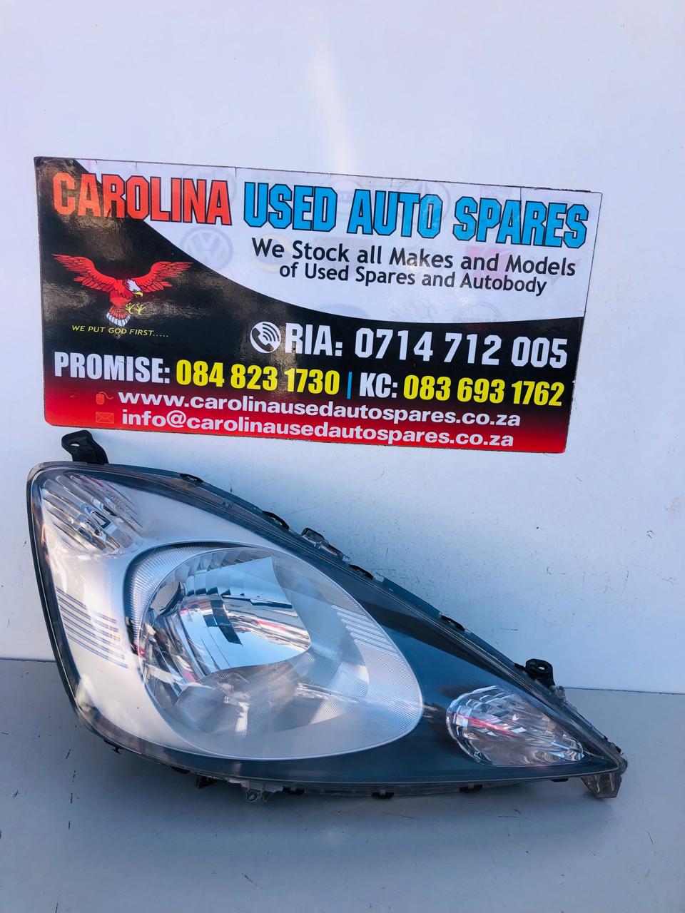 Honda Jazz right side headlight (2008-2011) - Private Seller Honda Jazz right side headlight (2008-2011) - Private Seller