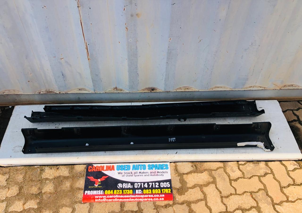 Mahindra XUV 3X0 left and right side skirt (2024) - Private Seller Mahindra XUV 3X0 left and right side skirt (2024) - Private Seller