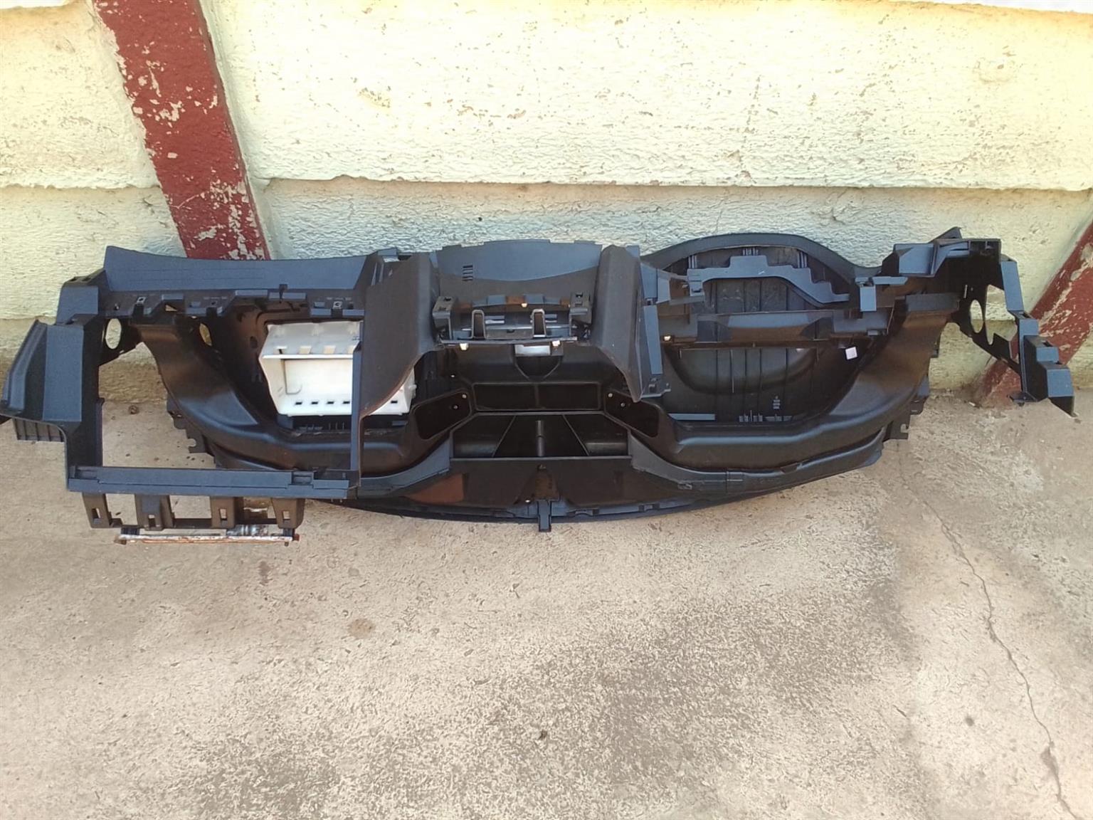 Polo 6 OEM dashboard,the dashboard, - Private Seller Polo 6 OEM dashboard,the dashboard, - Private Seller