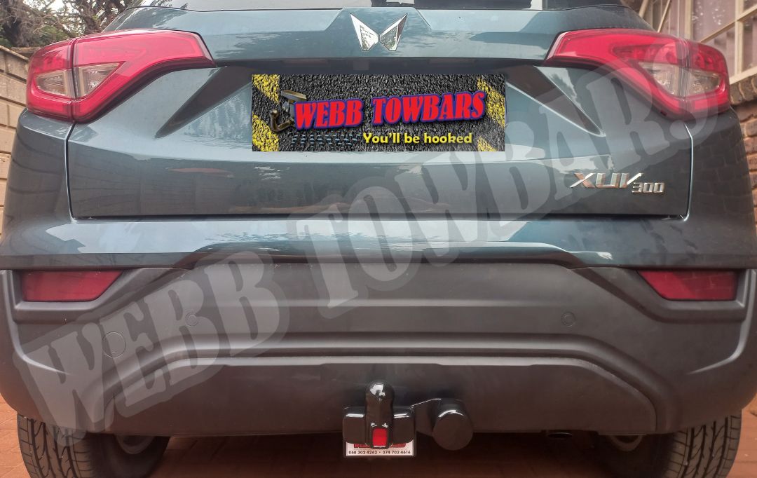 Mahindra XUV300 Standard/Detachable Towbars - Private Seller