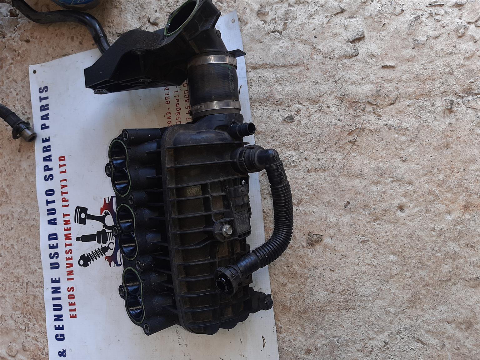 Ford intake manifold - Private Seller Ford intake manifold - Private Seller