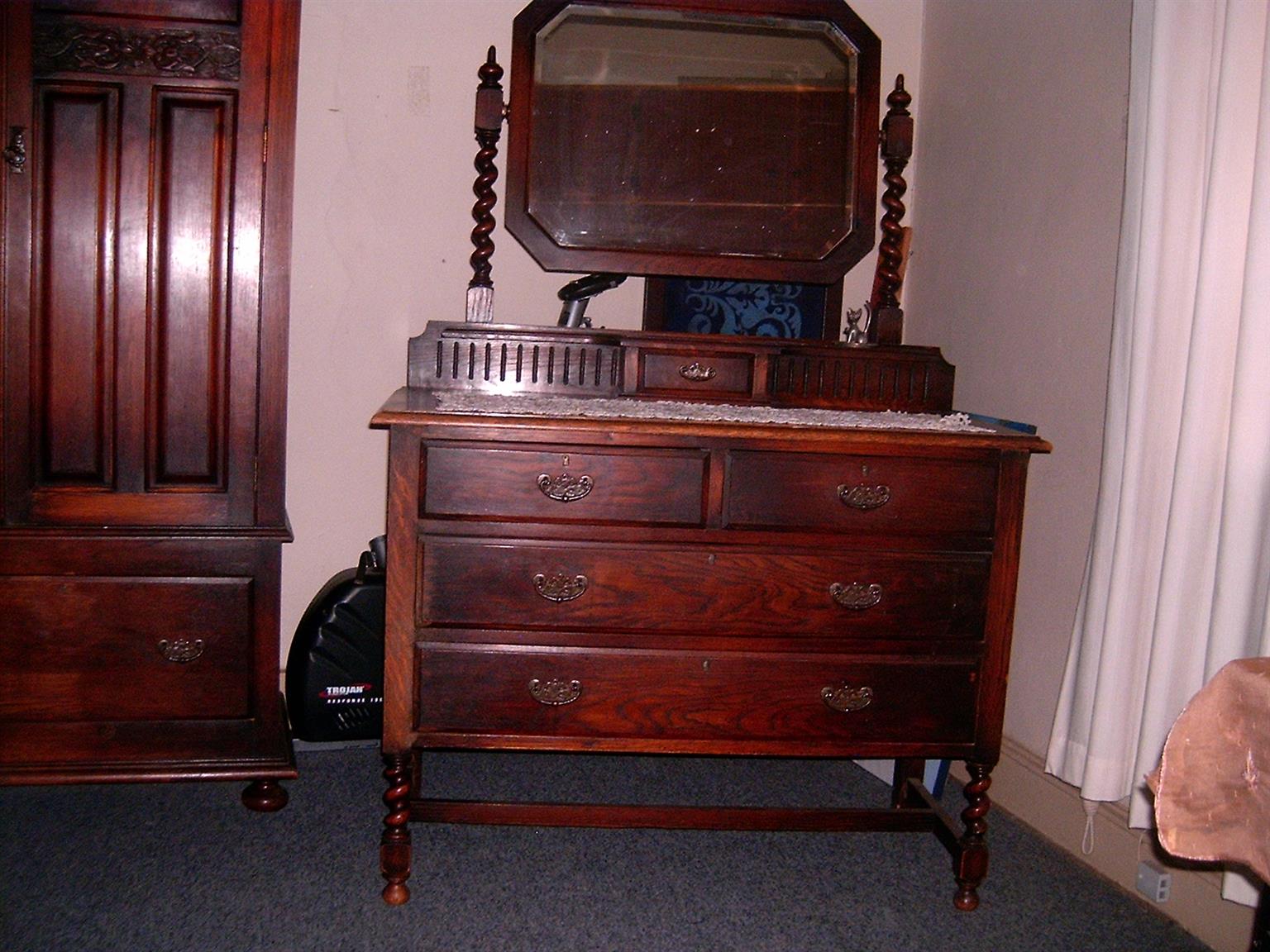 Due to space we have to sell this antique 1906 bedroom set.