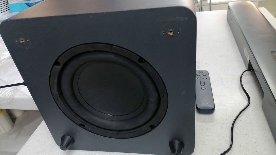 JBL 2.1 SOUNDBAR AND SUB WOOFER