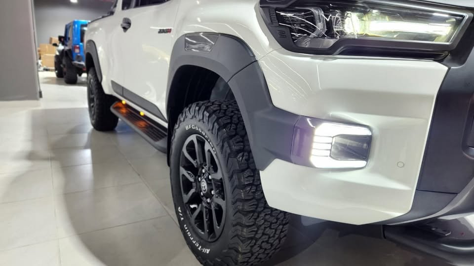 Toyota hilux Accessories - Private Seller