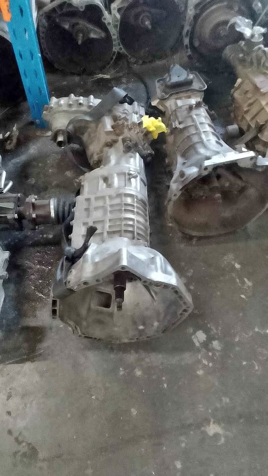 FORD WL 4X4 MANUAL GEARBOX FOR SALE - Private Seller FORD WL 4X4 MANUAL GEARBOX FOR SALE - Private Seller