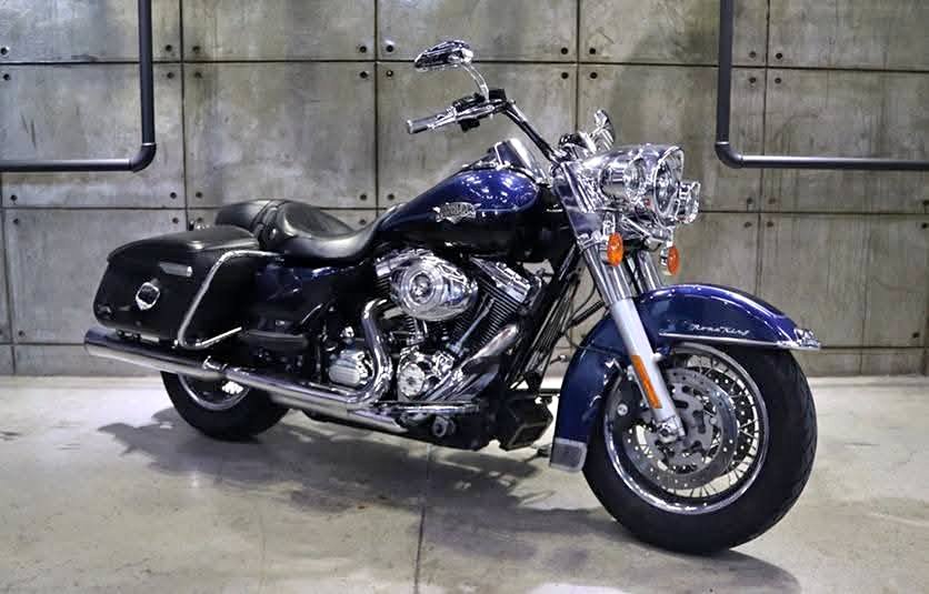HARLEY DAVIDSON ROAD KING CLASSIC - 49 000KM - - FINANCE AVAILABLE - Private Seller