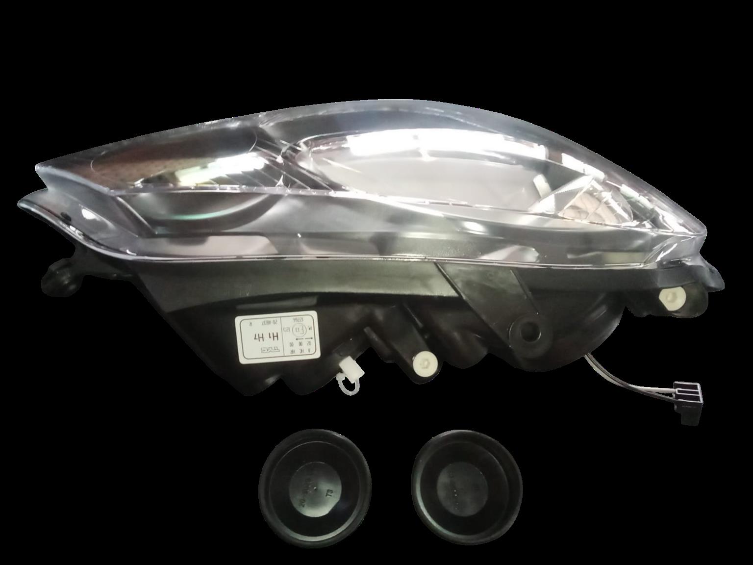 Vw Polo Vivo/ Budjwa Head Light for sale. - Private Seller Vw Polo Vivo/ Budjwa Head Light for sale. - Private Seller