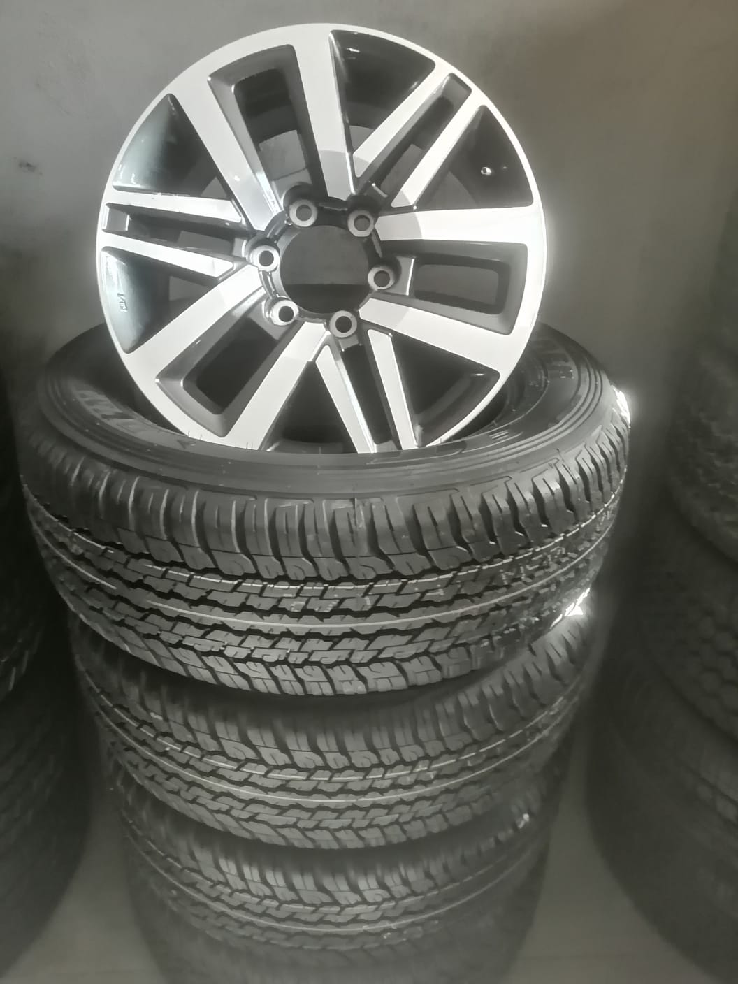 18" Toyota Hilux/Fortuner original mag to use for spare - Private Seller 18" Toyota Hilux/Fortuner original mag to use for spare - Private Seller