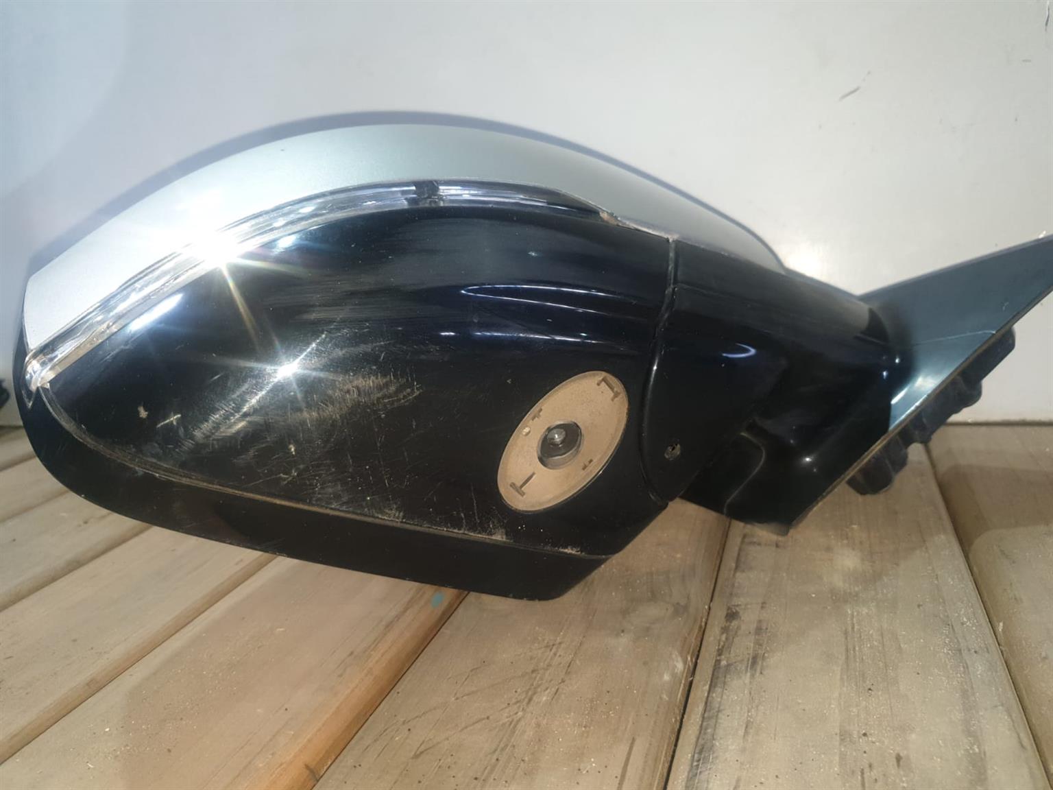 RANGE ROVER BIG BODY RIGHT DOOR MIRROR