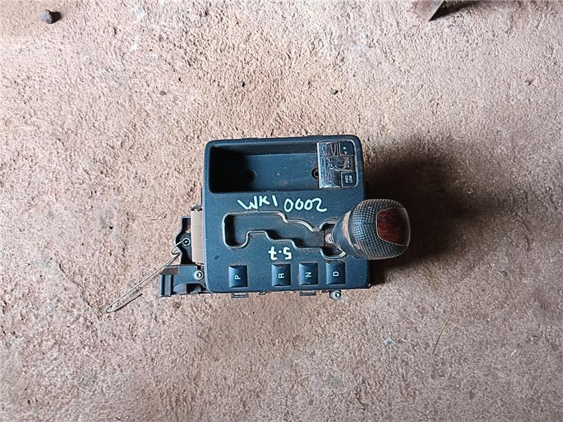 5.7 Preloved Gear-Lever Fitted For Jeep Grand Cherokee Wk1 - Private Seller 5.7 Preloved Gear-Lever Fitted For Jeep Grand Cherokee Wk1 - Private Seller