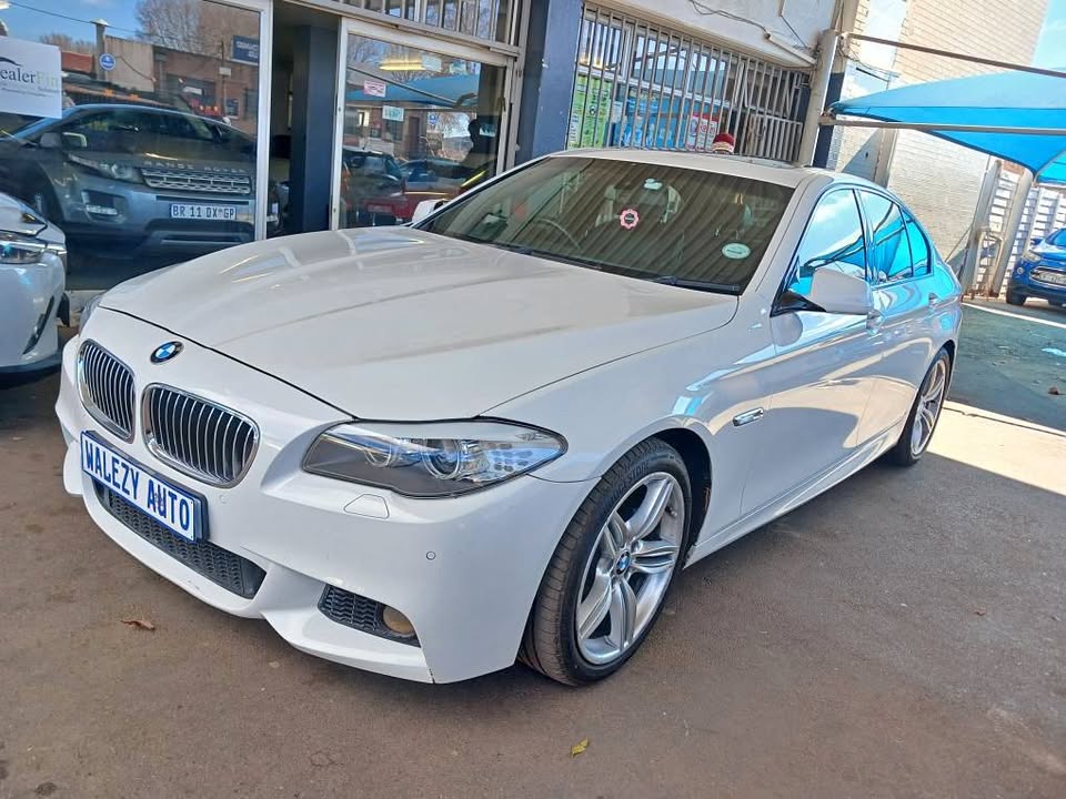 2013 BMW 520i 5SERIES  Transmission: Automatic  Mileage: 145000km  Fueltype: Petrol  White