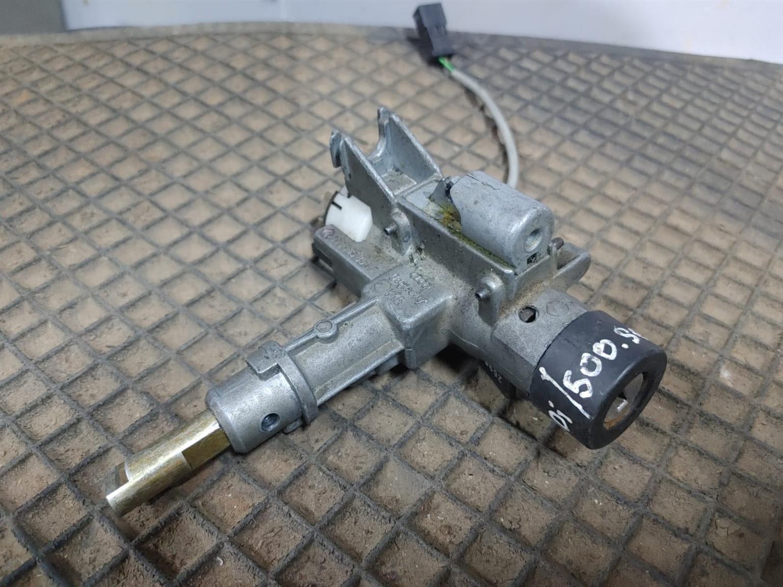 AUDI 500 IGNITION SWITCH - Private Seller AUDI 500 IGNITION SWITCH - Private Seller