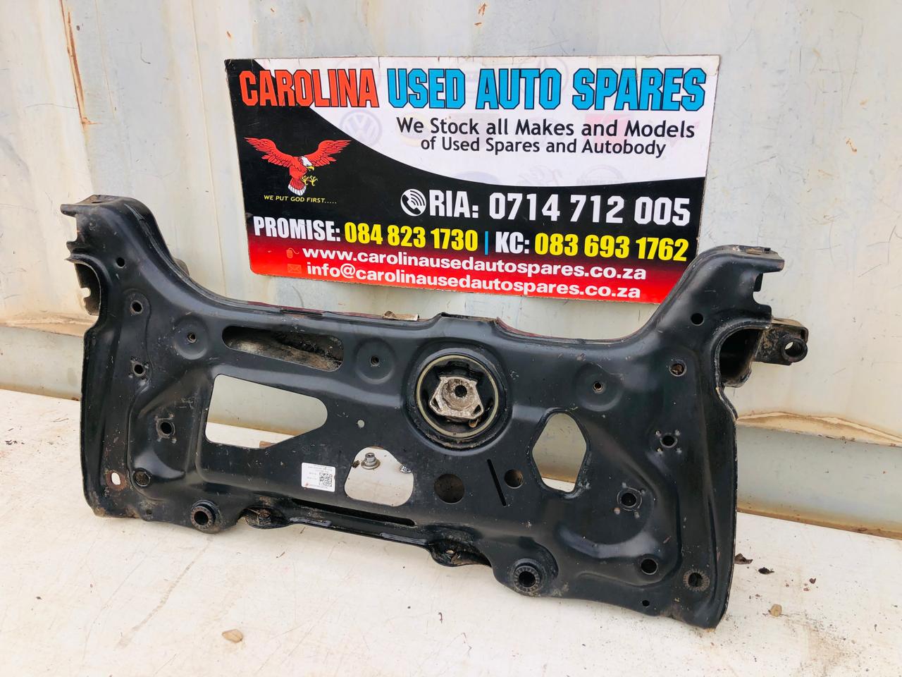 VW Golf 8 subframe (2022) - Private Seller