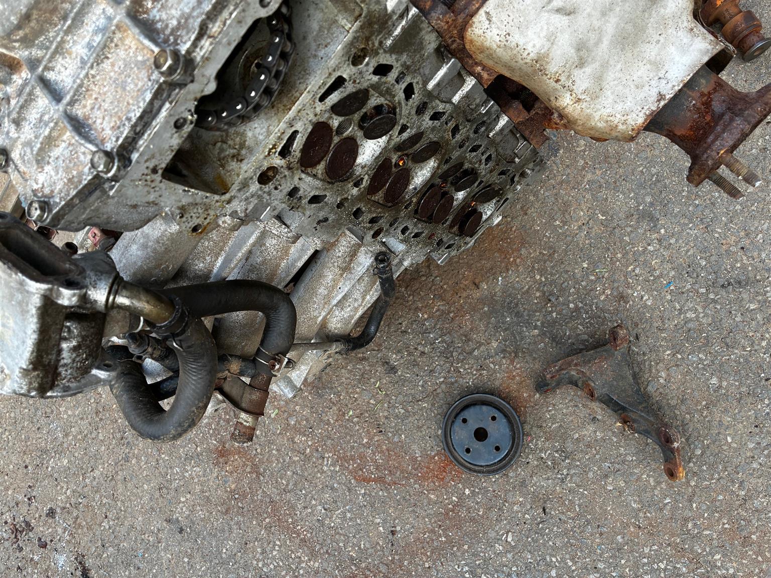 Nissan Cylinder Head - Private Seller Nissan Cylinder Head - Private Seller