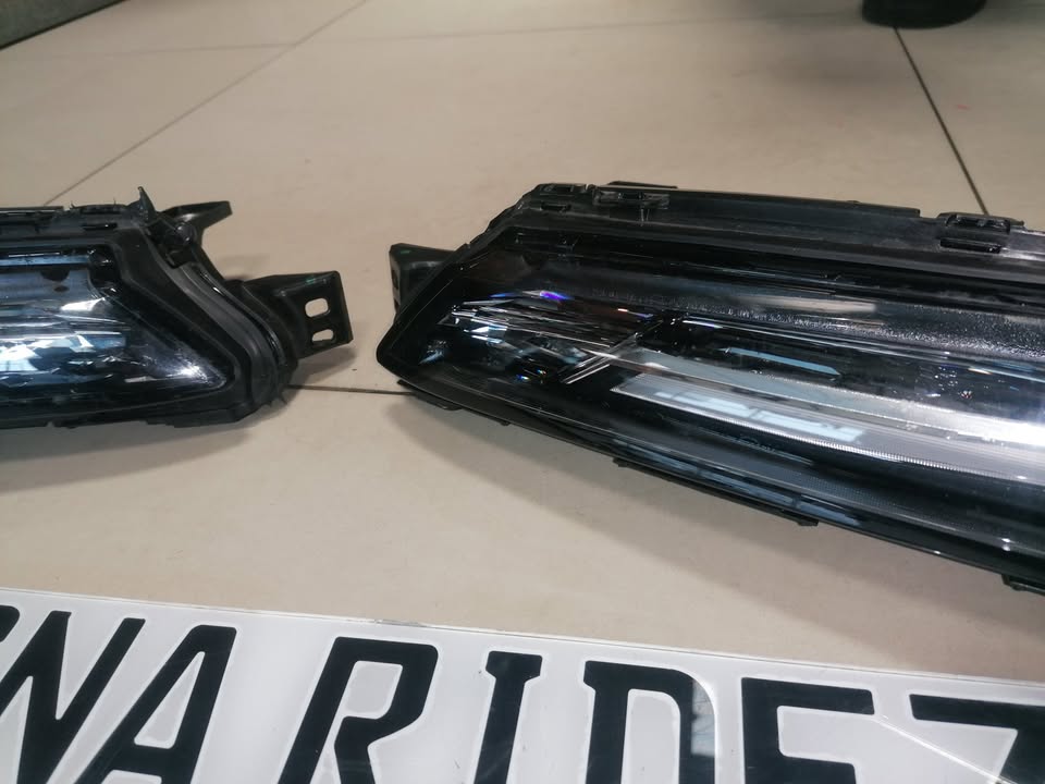 BMW G07 X7 HEADLIGHTS LCI - Private Seller BMW G07 X7 HEADLIGHTS LCI - Private Seller
