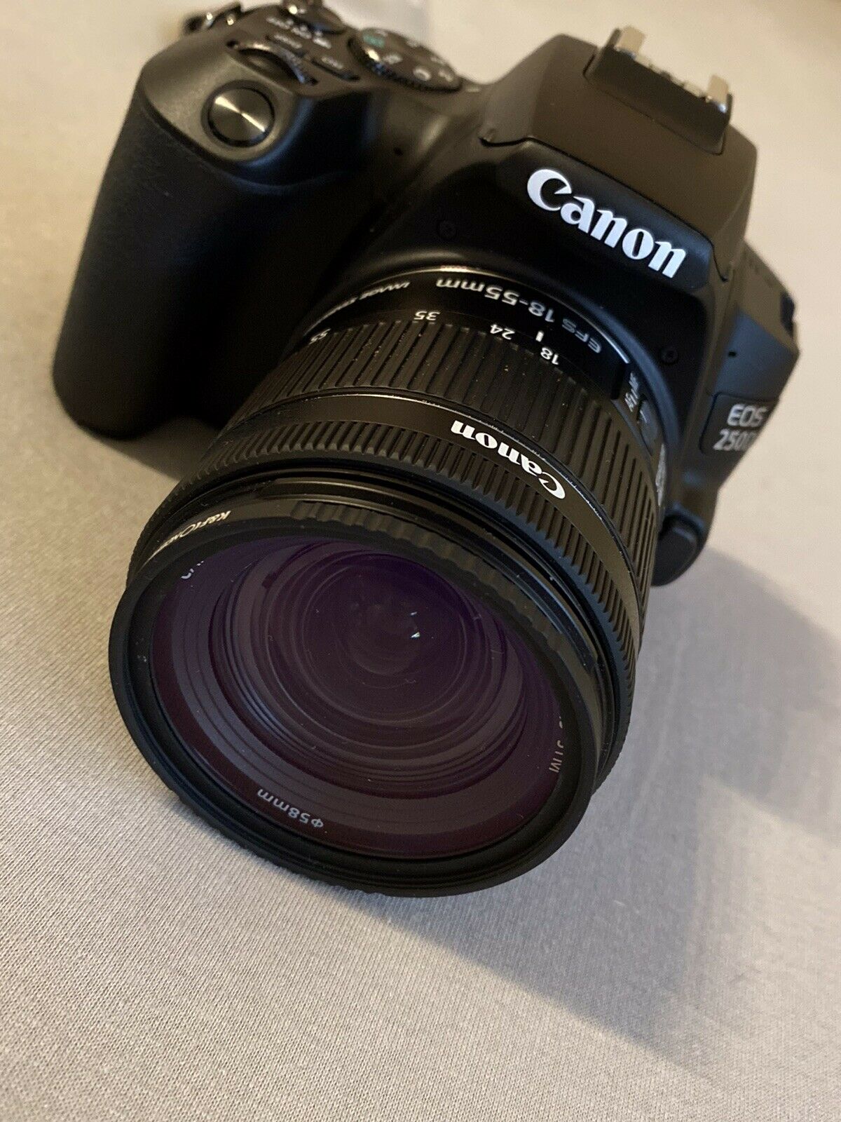 Canon EOS REBEL SL3/250d