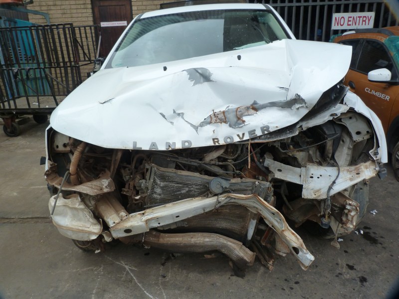 Land Rover Freelander 2 2.2 SD4 AT White - 2011 STRIPPING FOR SPARES - Private Seller Land Rover Freelander 2 2.2 SD4 AT White - 2011 STRIPPING FOR SPARES - Private Seller